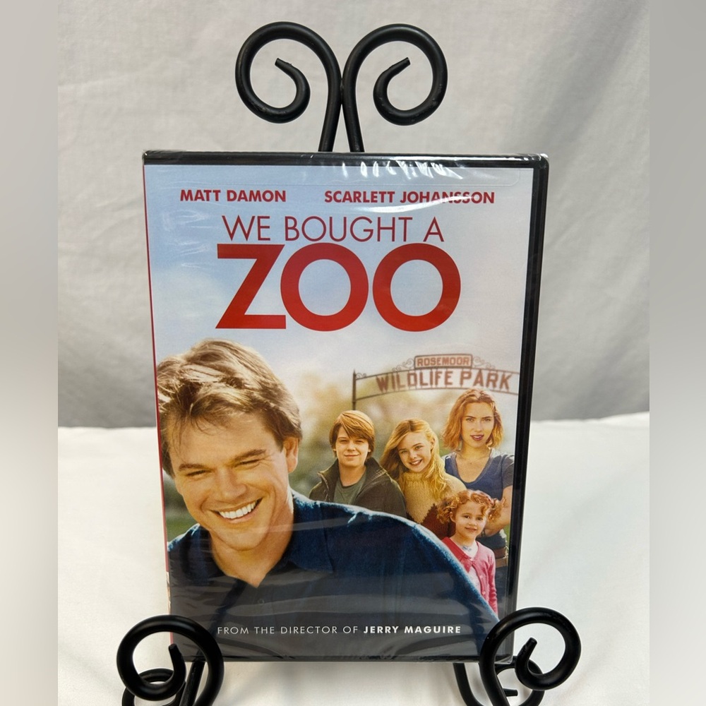 New We Bought A Zoo DVD